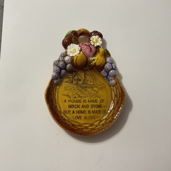 VTG Giftcraft Ceramic "A House Is Made ..." Wall Plaque - Picture 2 of 5